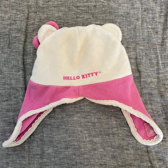 Hello Kitty Winter Hat - Picture 3 of 6